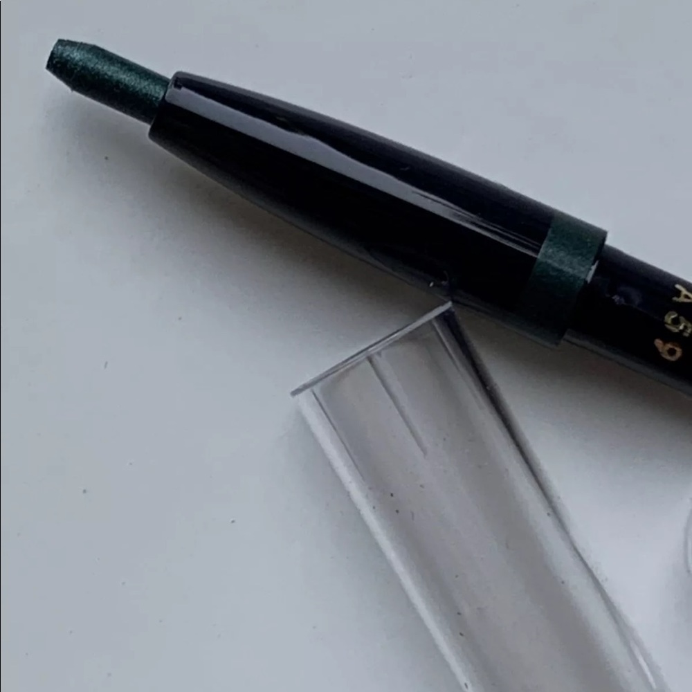 Refill in JADE 35 for Automatic Eye Pencil Eyeliner Estee Lauder Green - Picture 5 of 12